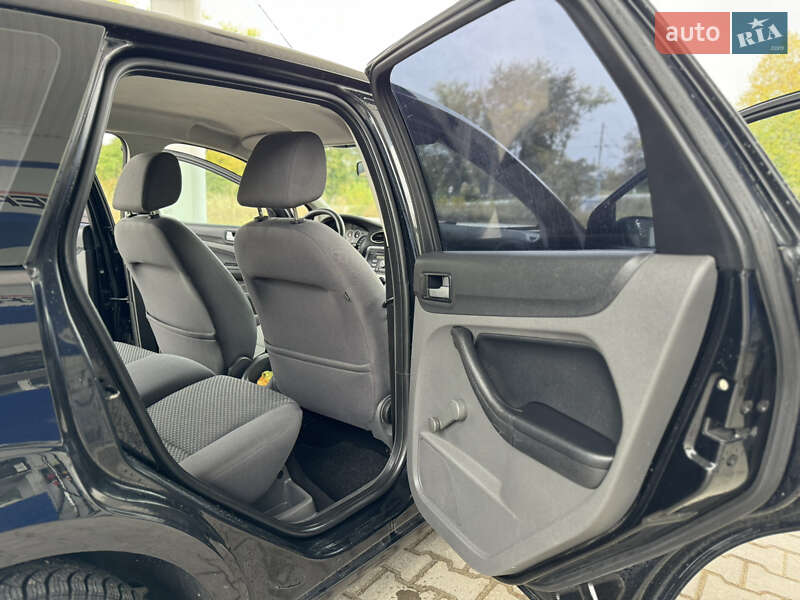 Универсал Ford Focus 2005 в Сокирянах