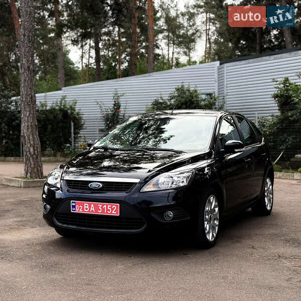 Хэтчбек Ford Focus 2009 в 