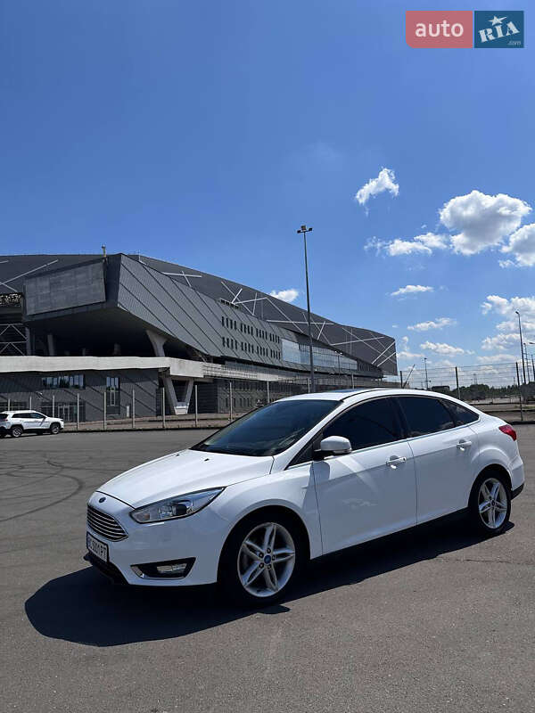Седан Ford Focus 2015 в Львове