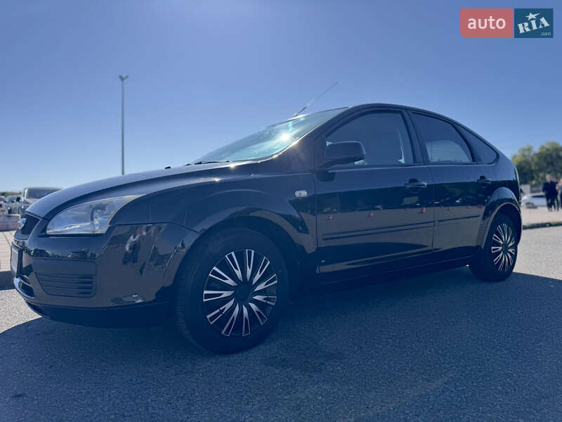 Хэтчбек Ford Focus 2007 в Львове