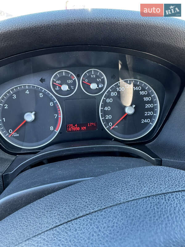 Хэтчбек Ford Focus 2007 в Львове