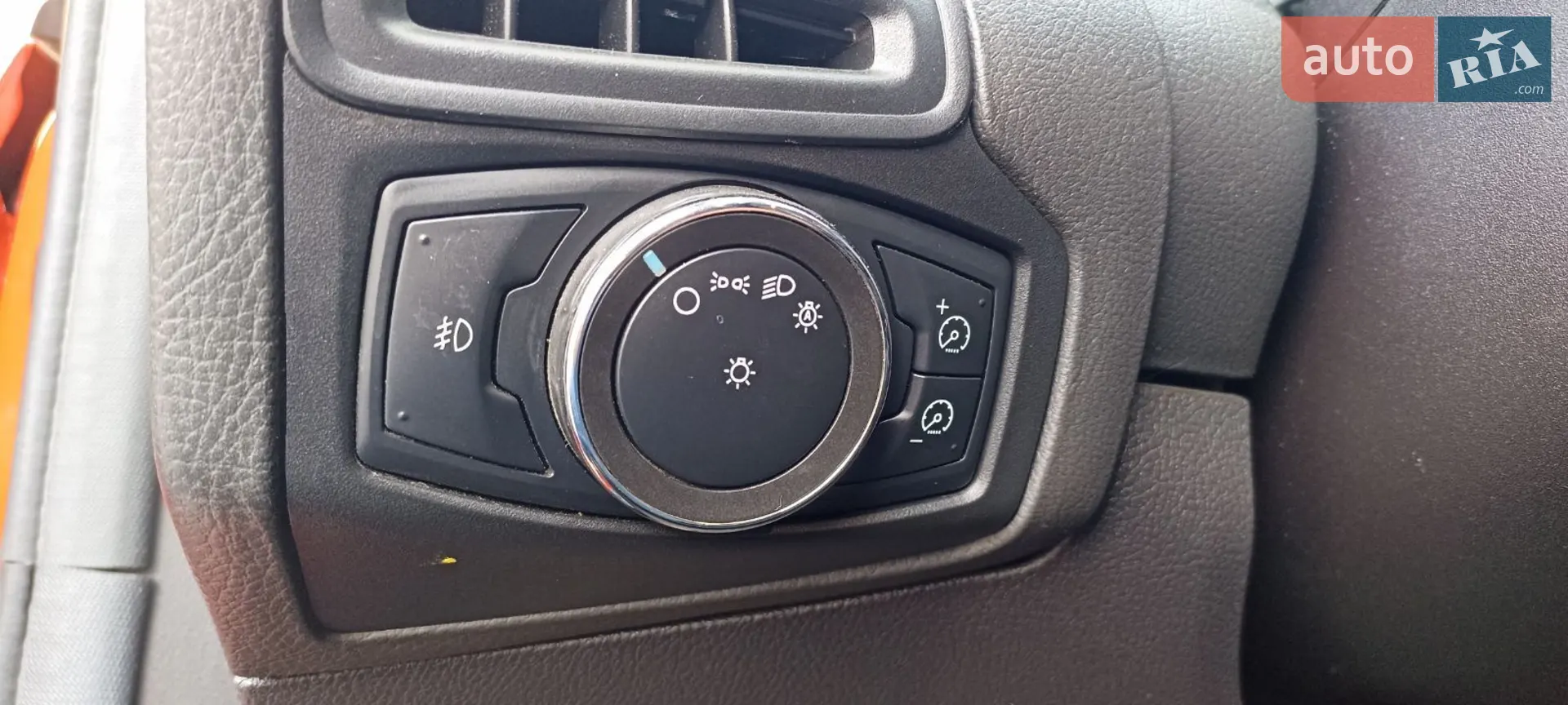 2011 Ford Focus - мініатюра 40