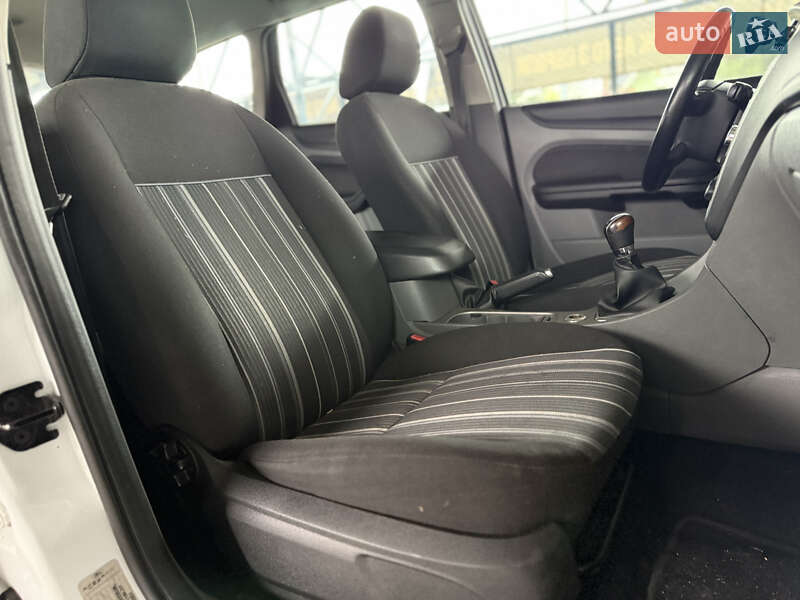 Универсал Ford Focus 2010 в Ивано-Франковске