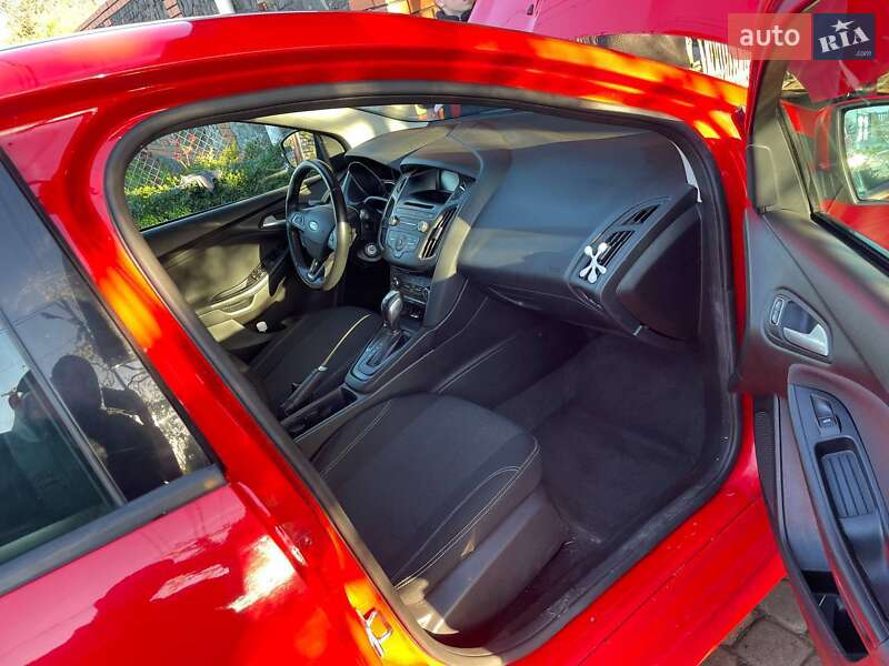 Хэтчбек Ford Focus 2016 в Львове фото 8 Хэтчбек Ford Focus 2016 в Львове