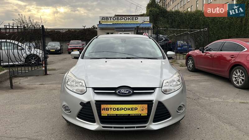 Универсал Ford Focus 2014 в Николаеве фото 3 Универсал Ford Focus 2014 в Николаеве