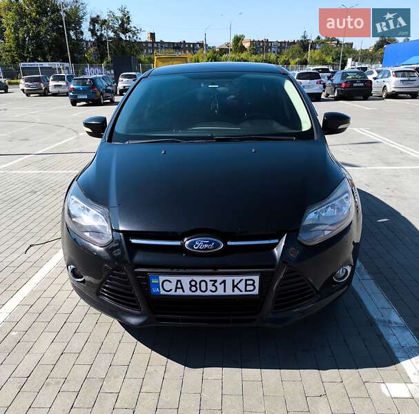 Седан Ford Focus 2014 в 