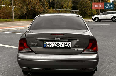 Седан Ford Focus 2003 в 