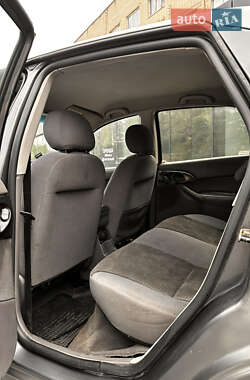Седан Ford Focus 2003 в 