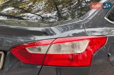 Седан Ford Focus 2013 в 