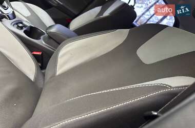Седан Ford Focus 2013 в 