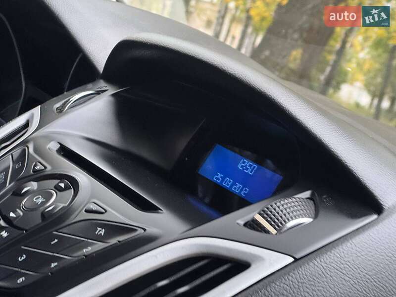 Седан Ford Focus 2013 в Охтирці