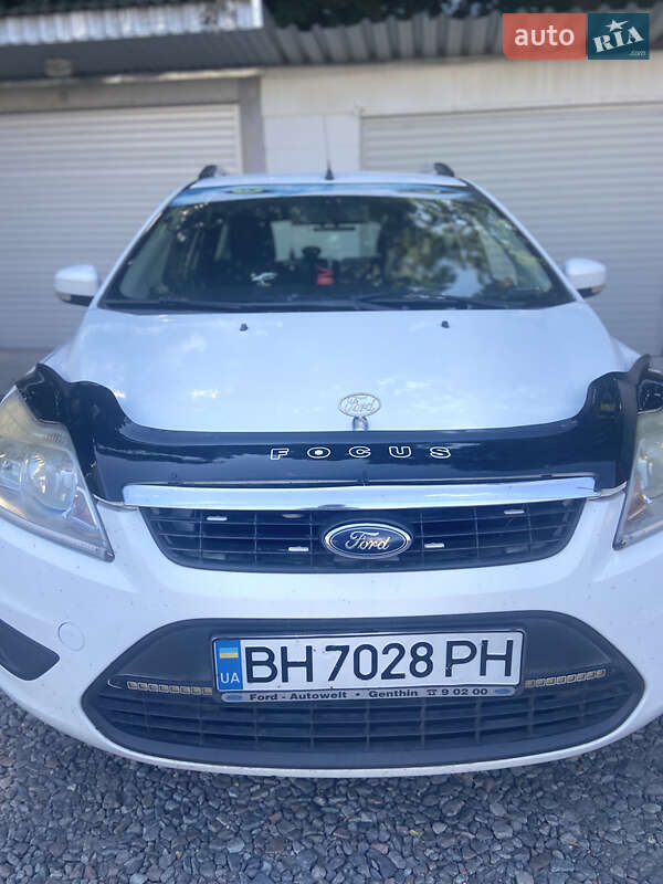 Универсал Ford Focus 2010 в 
