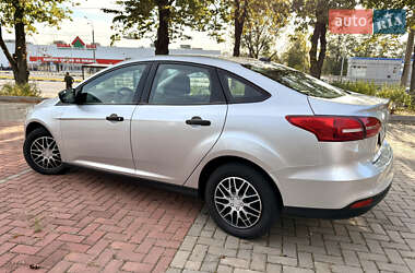 Седан Ford Focus 2016 в 