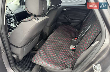 Седан Ford Focus 2014 в 