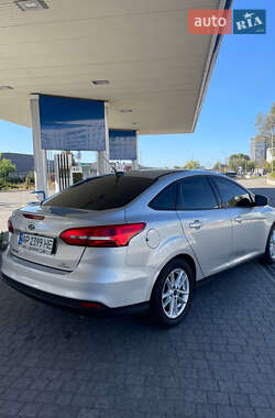 Седан Ford Focus 2016 в 