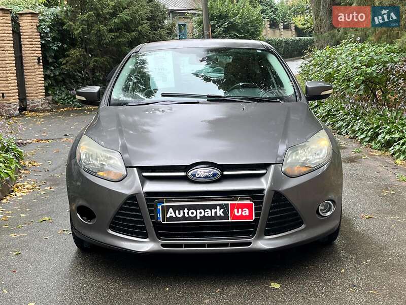 Хэтчбек Ford Focus 2011 в Киеве фото 3 Хэтчбек Ford Focus 2011 в Киеве