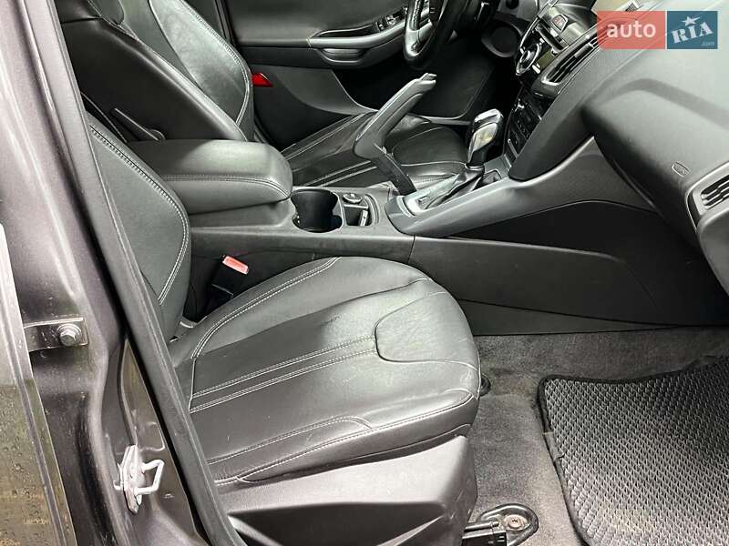 Хэтчбек Ford Focus 2011 в Киеве фото 13 Хэтчбек Ford Focus 2011 в Киеве