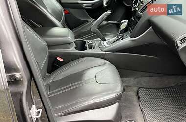 Хэтчбек Ford Focus 2011 в 