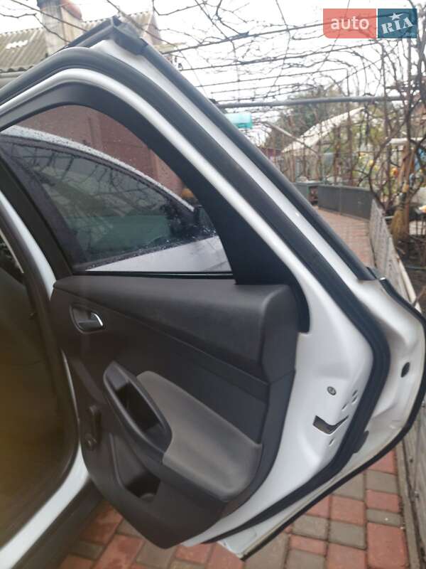 Универсал Ford Focus 2013 в Чернигове