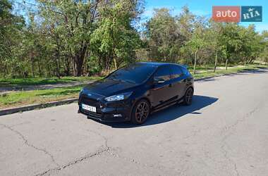 Хэтчбек Ford Focus 2017 в 