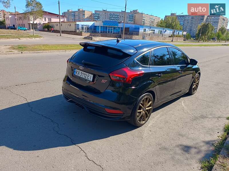 Хетчбек Ford Focus 2017 в Запоріжжі