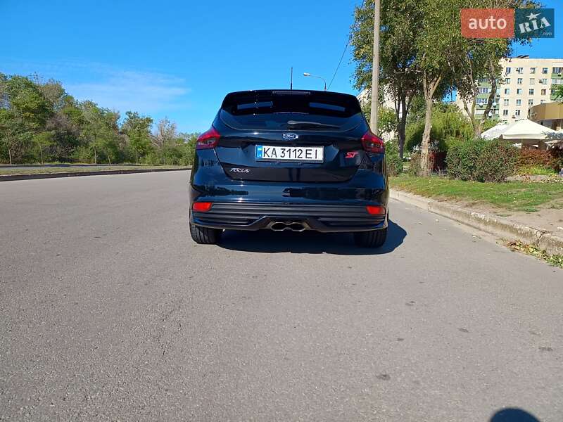 Хетчбек Ford Focus 2017 в Запоріжжі