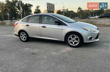 Седан Ford Focus 2012 в 