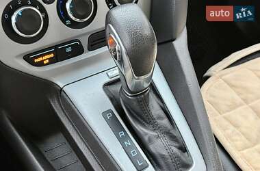 Седан Ford Focus 2013 в 