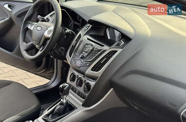 Универсал Ford Focus 2012 в 