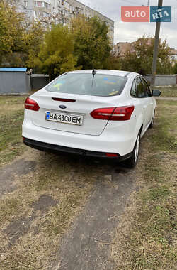Седан Ford Focus 2016 в 