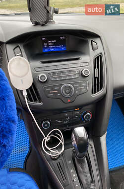 Седан Ford Focus 2016 в 