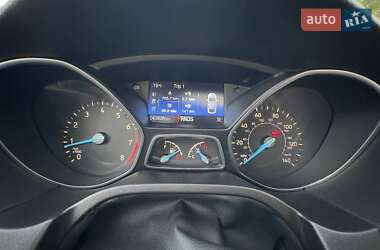 Седан Ford Focus 2016 в 