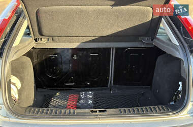 Хэтчбек Ford Focus 2004 в 