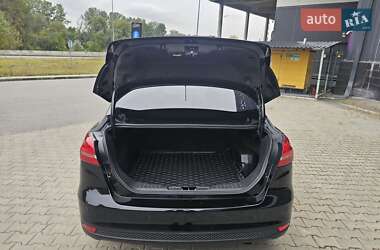 Седан Ford Focus 2016 в Киеве