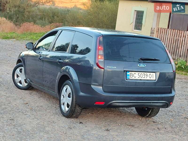 Универсал Ford Focus 2010 в Старом Самборе
