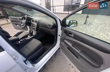 Универсал Ford Focus 2010 в 