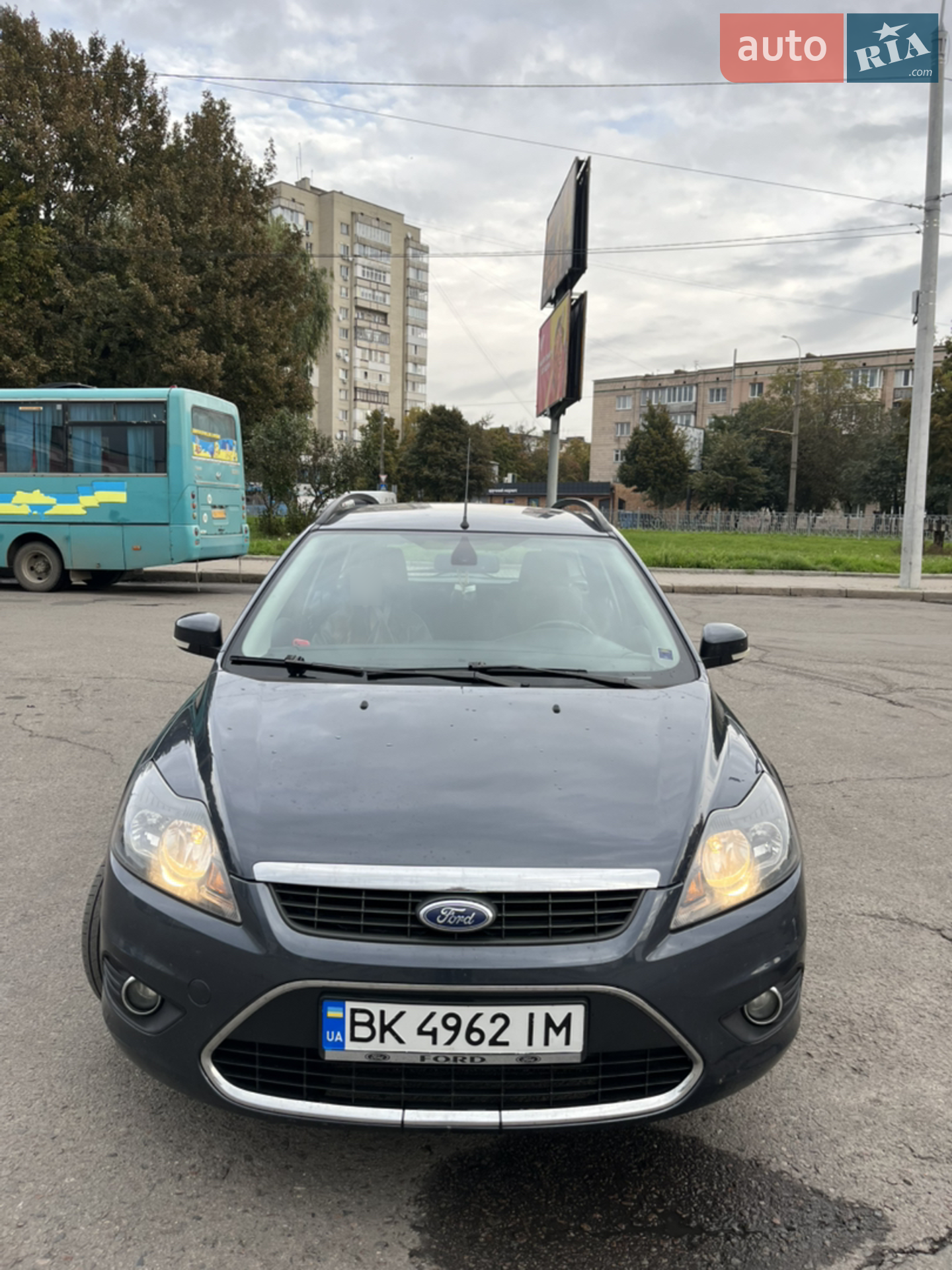 2010 Ford Focus - мініатюра 2