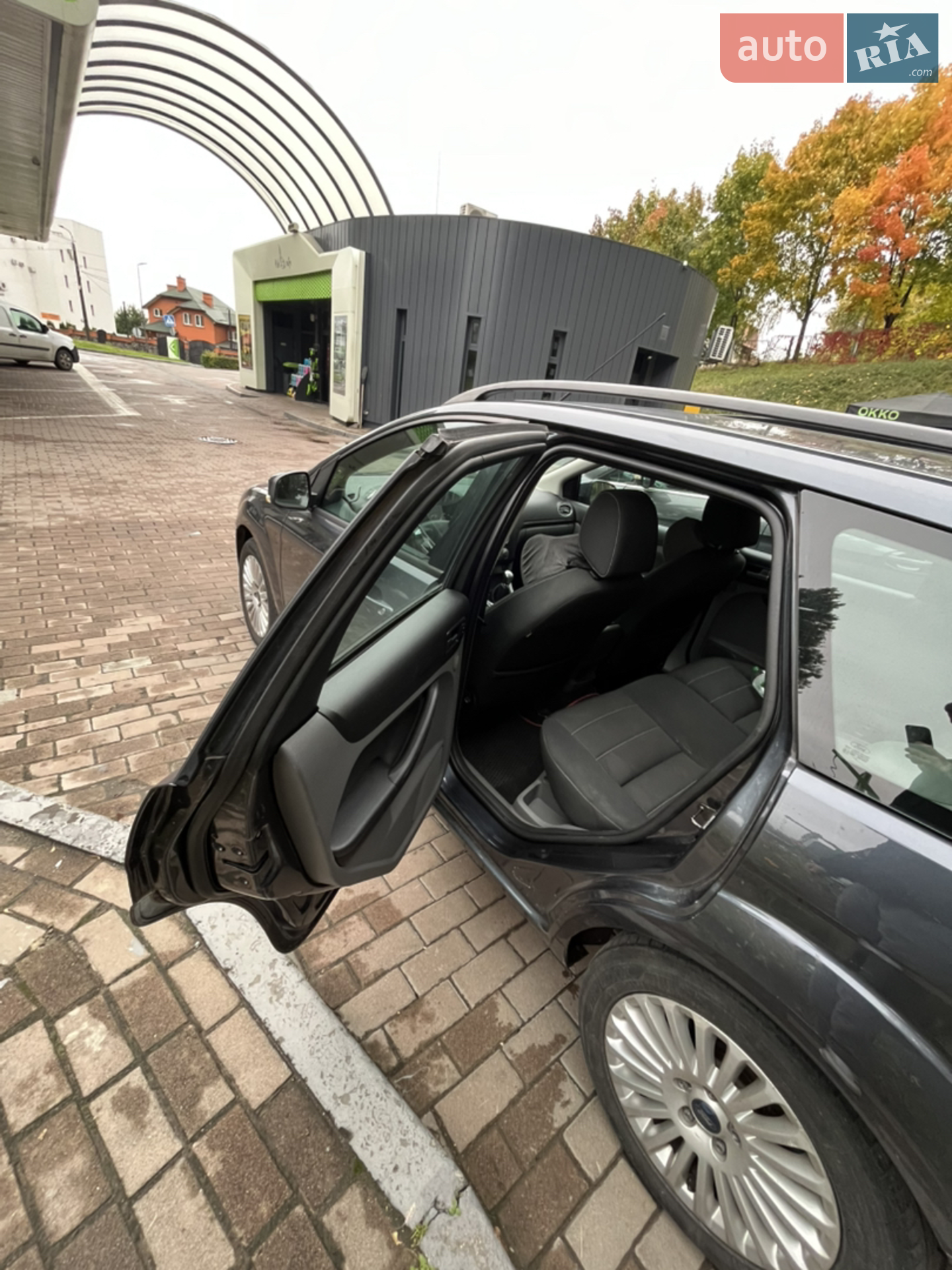 2010 Ford Focus - мініатюра 12
