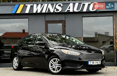 Седан Ford Focus 2015 в 