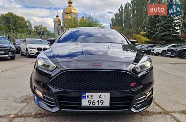 Хэтчбек Ford Focus 2017 в 