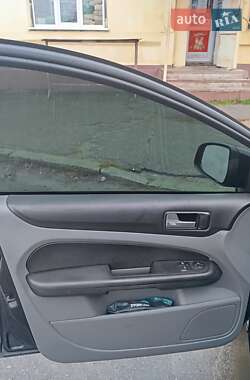 Седан Ford Focus 2008 в 