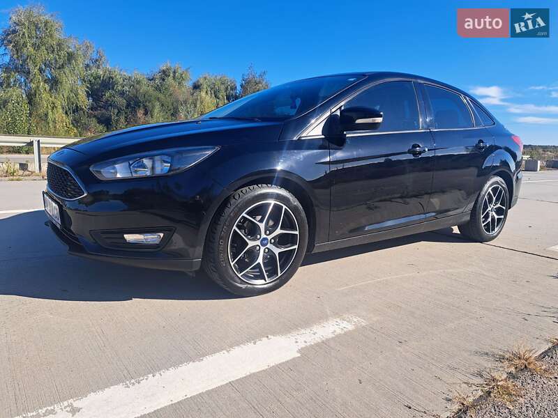 Седан Ford Focus 2017 в 