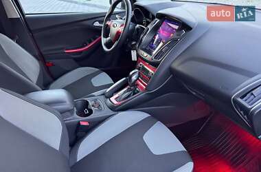 Универсал Ford Focus 2012 в 