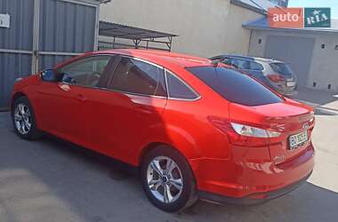 Седан Ford Focus 2014 в 