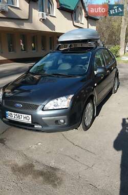 Хэтчбек Ford Focus 2007 в 