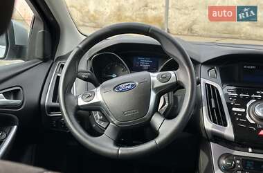 Универсал Ford Focus 2012 в 