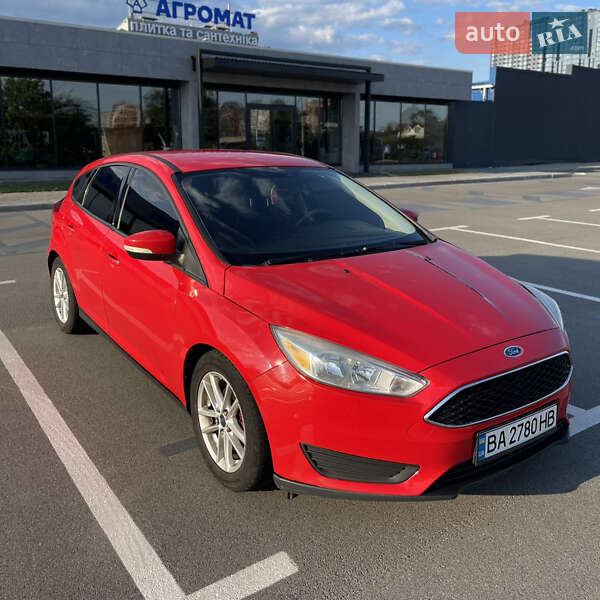 Хэтчбек Ford Focus 2015 в 