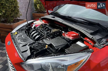 Хэтчбек Ford Focus 2015 в 