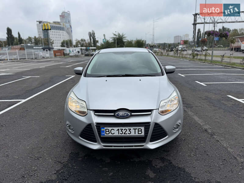 Седан Ford Focus 2011 в Киеве фото 19 Седан Ford Focus 2011 в Киеве