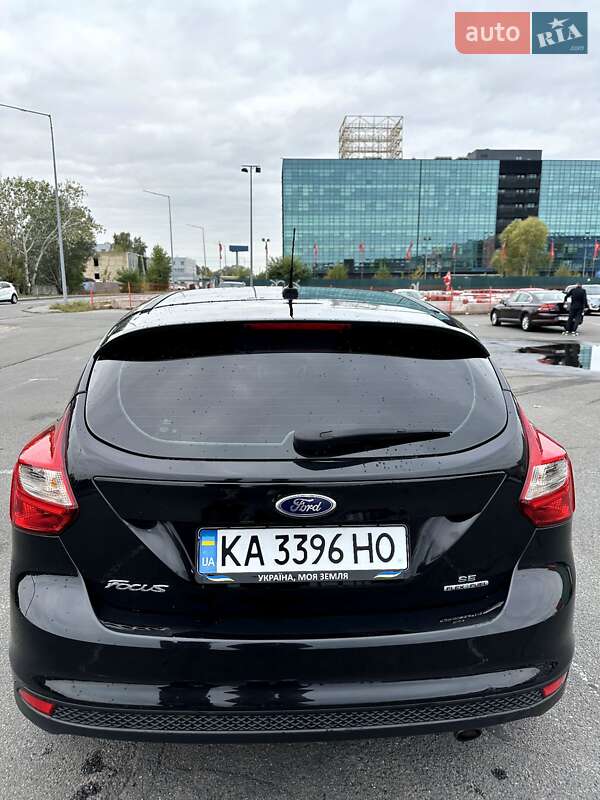 Хэтчбек Ford Focus 2013 в Киеве